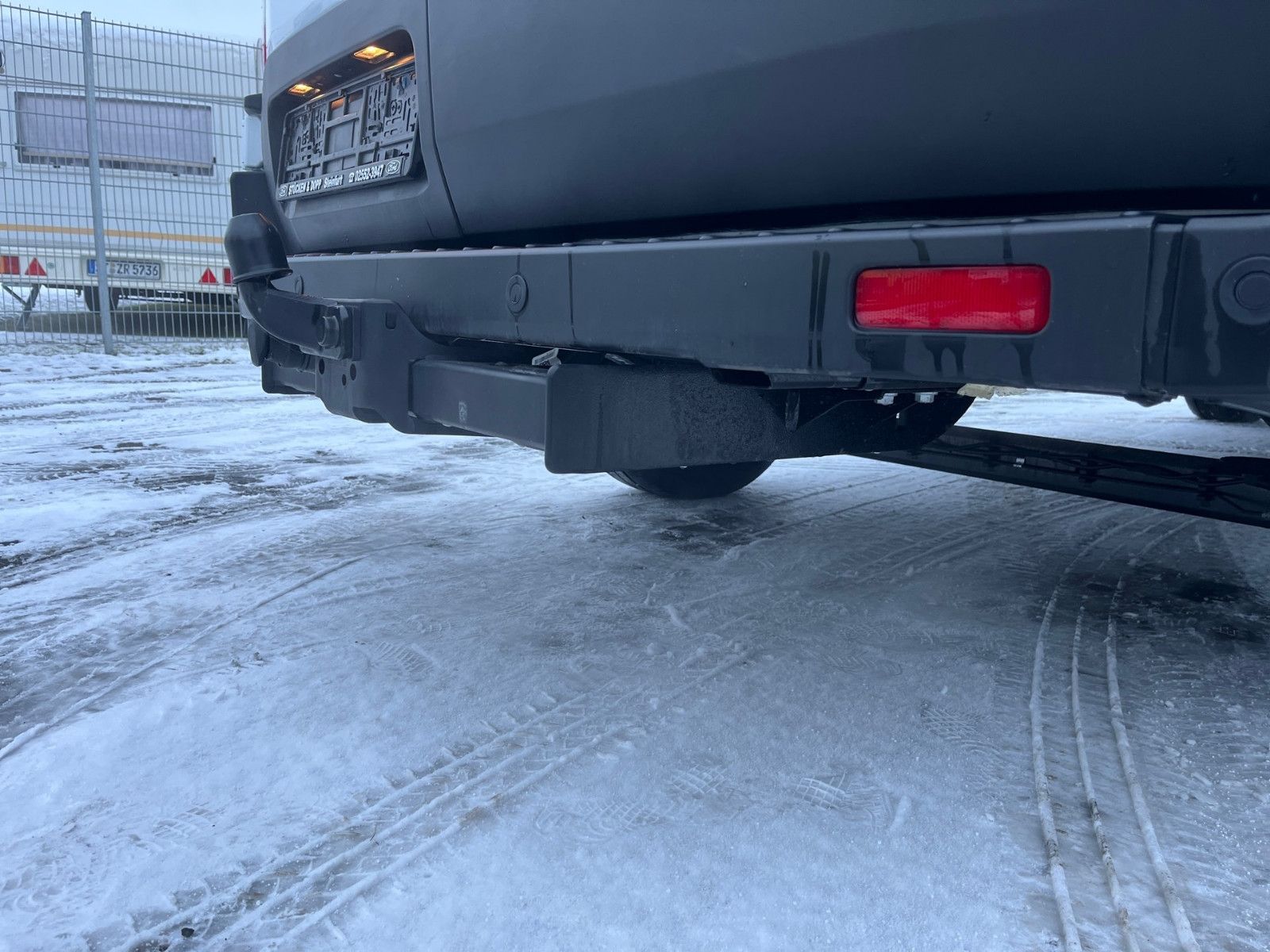 Fahrzeugabbildung Ford Transit Trend L2H3 Beifahrer Einzelsitz