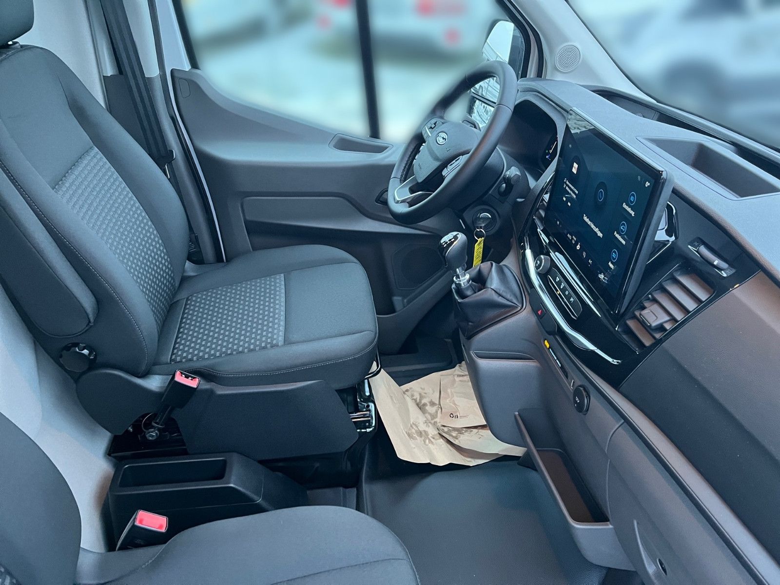 Fahrzeugabbildung Ford Transit Trend L2H3 Beifahrer Einzelsitz