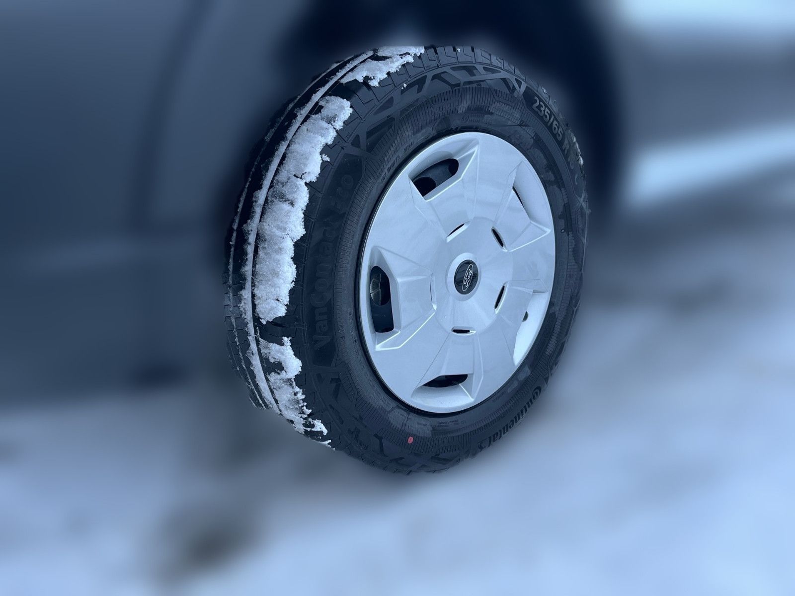 Fahrzeugabbildung Ford Transit Trend L2H3 Beifahrer Einzelsitz