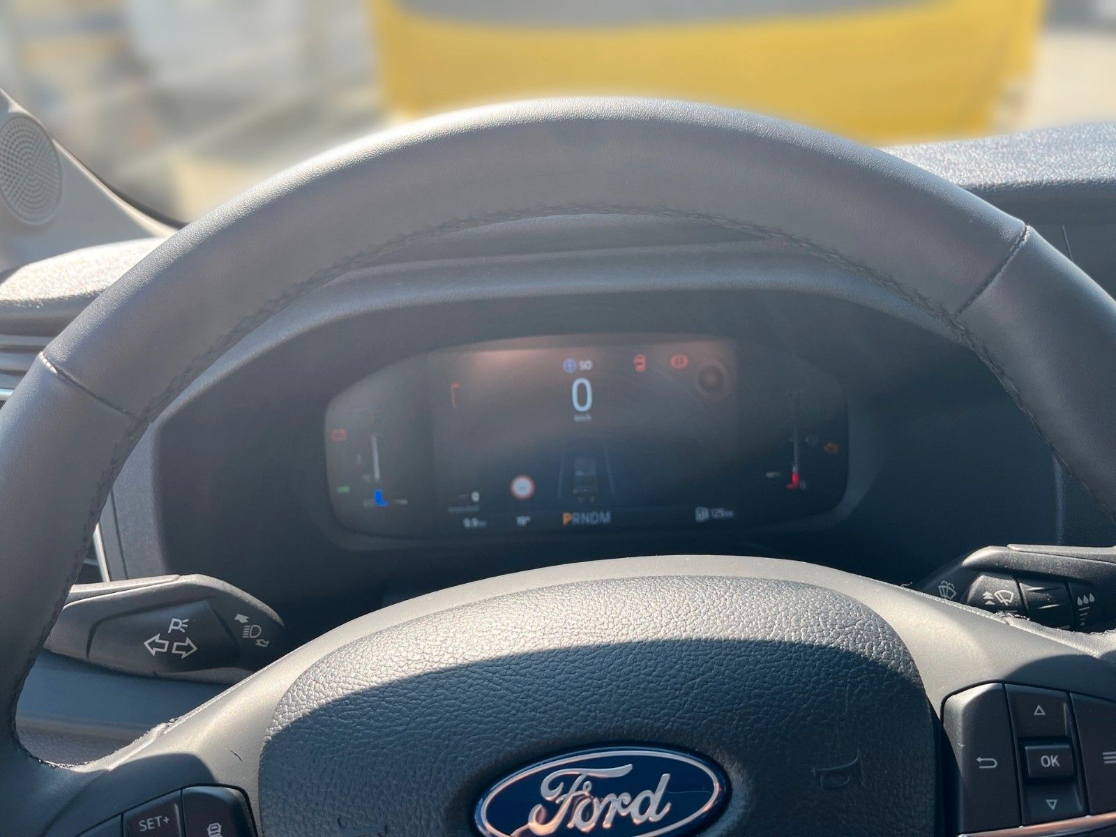 Fahrzeugabbildung Ford Transit Fahrgestell L3 Doppelkabine Trend