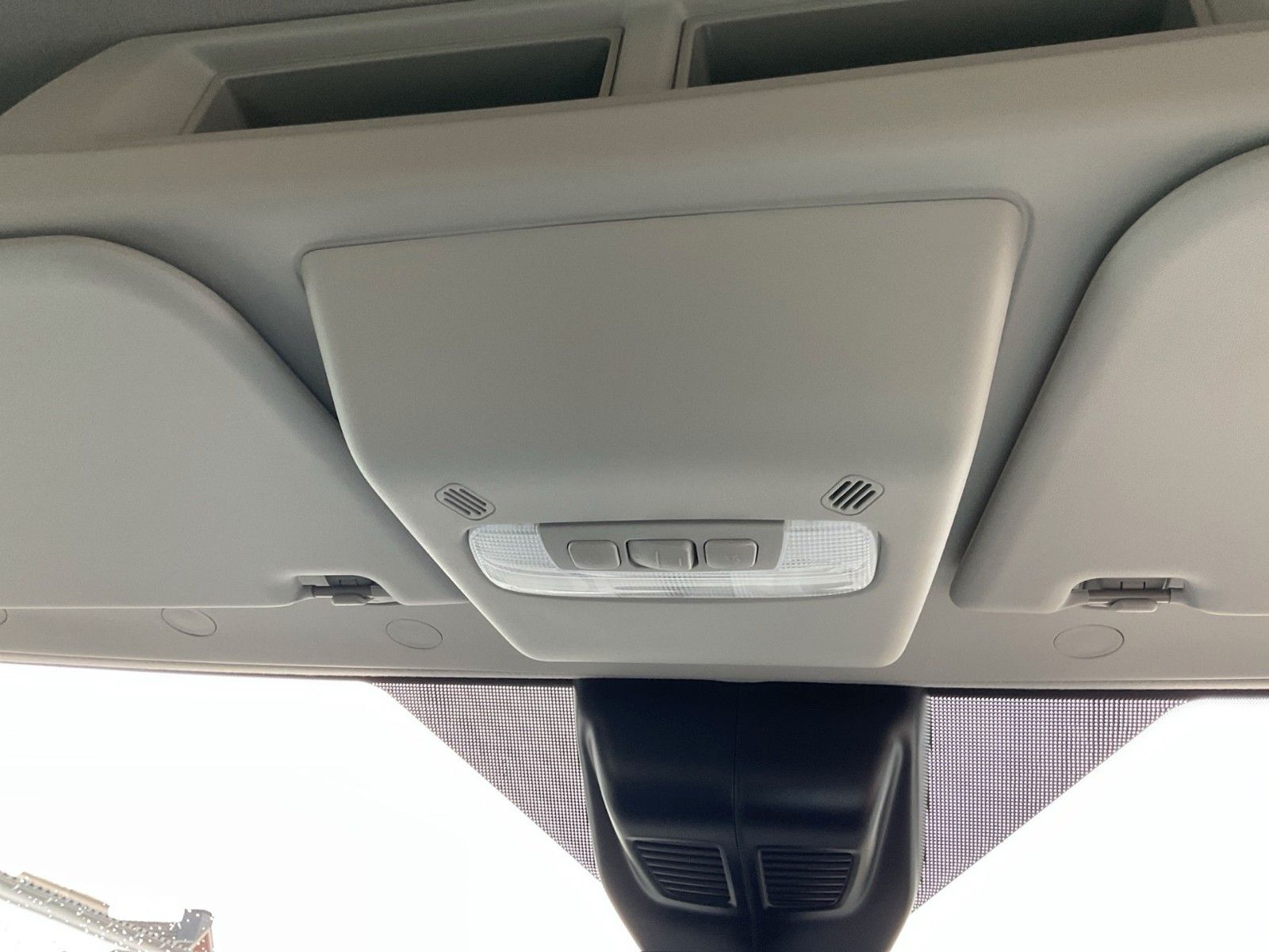 Fahrzeugabbildung Ford Transit Fahrgestell L3 Doppelkabine Trend