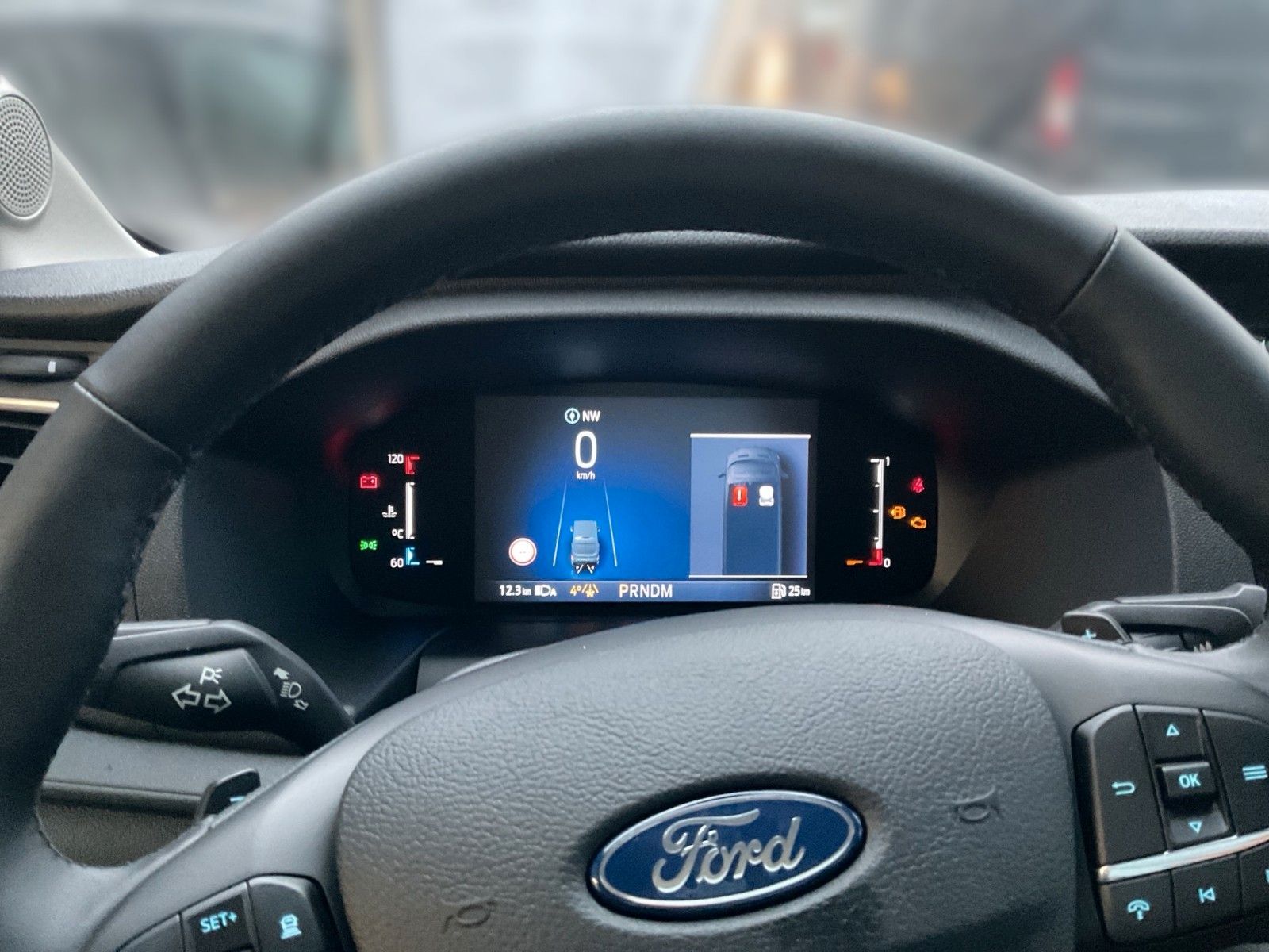 Fahrzeugabbildung Ford Transit Trend L2H3 Beifahrer Einzelsitz