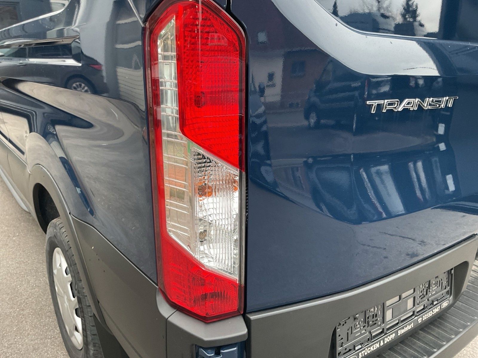 Fahrzeugabbildung Ford Transit Trend L3H3 Beifahrer Einzelsitz