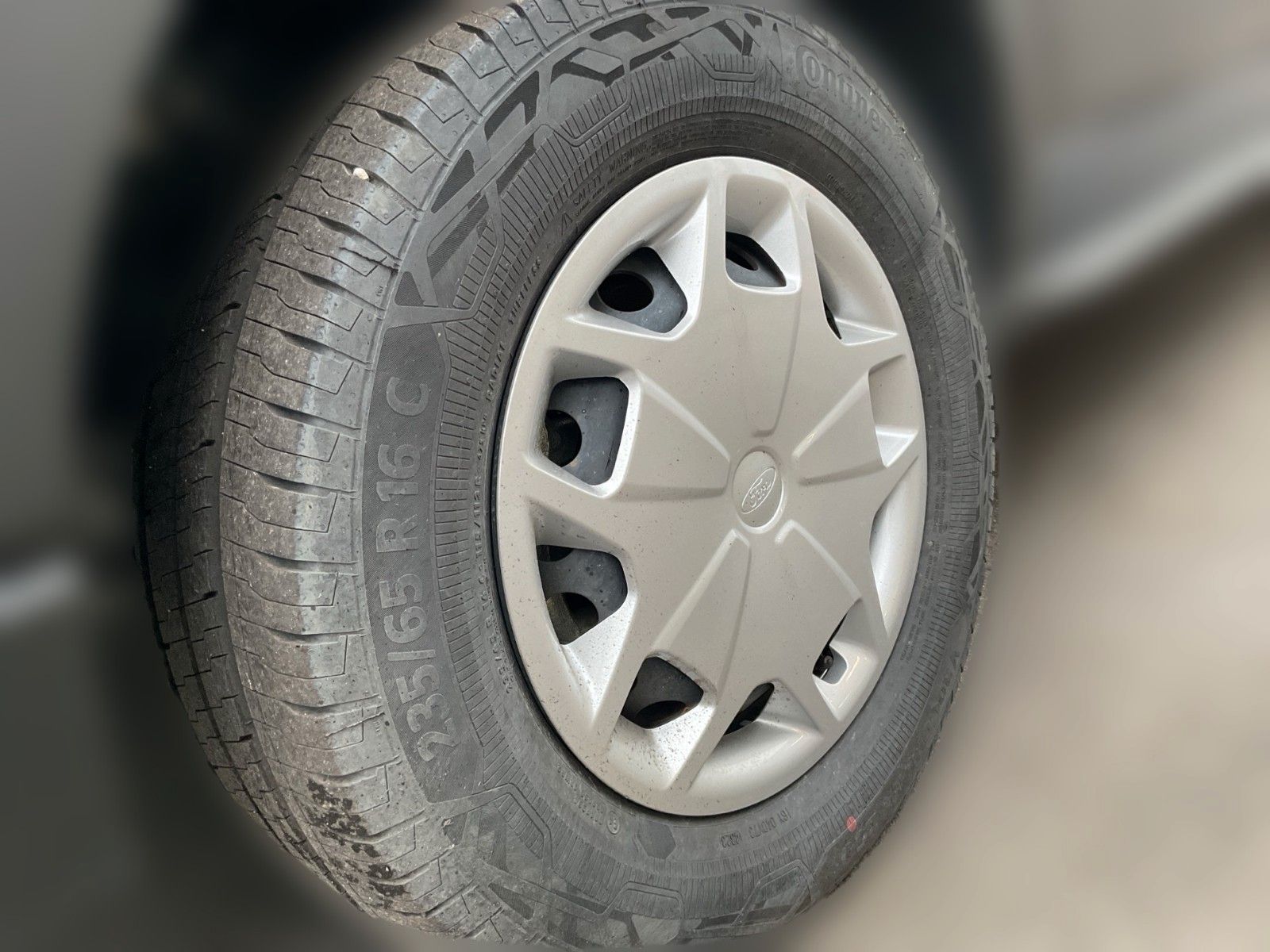 Fahrzeugabbildung Ford Transit Trend L3H3 Beifahrer Einzelsitz