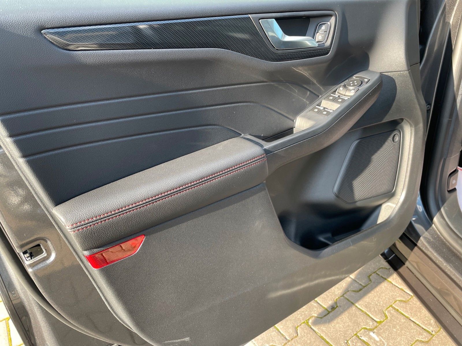 Fahrzeugabbildung Ford Kuga PHEV ST-Line+LED+Head-Up+Kamera+...