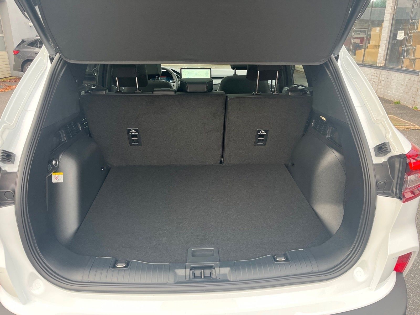 Fahrzeugabbildung Ford Kuga Plug-In Hybrid Active X*MatrixLED+el.AHK+..