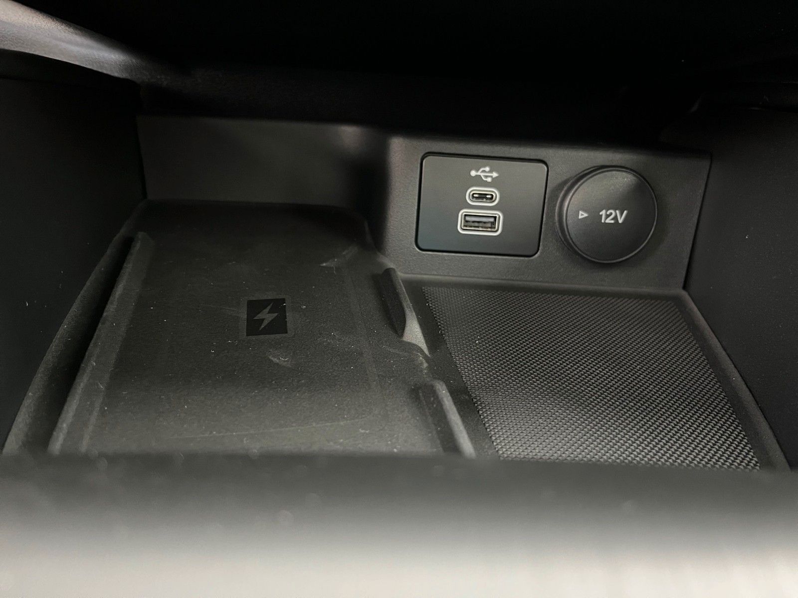 Fahrzeugabbildung Ford Kuga Plug-In Hybrid Active X*MatrixLED+el.AHK+..