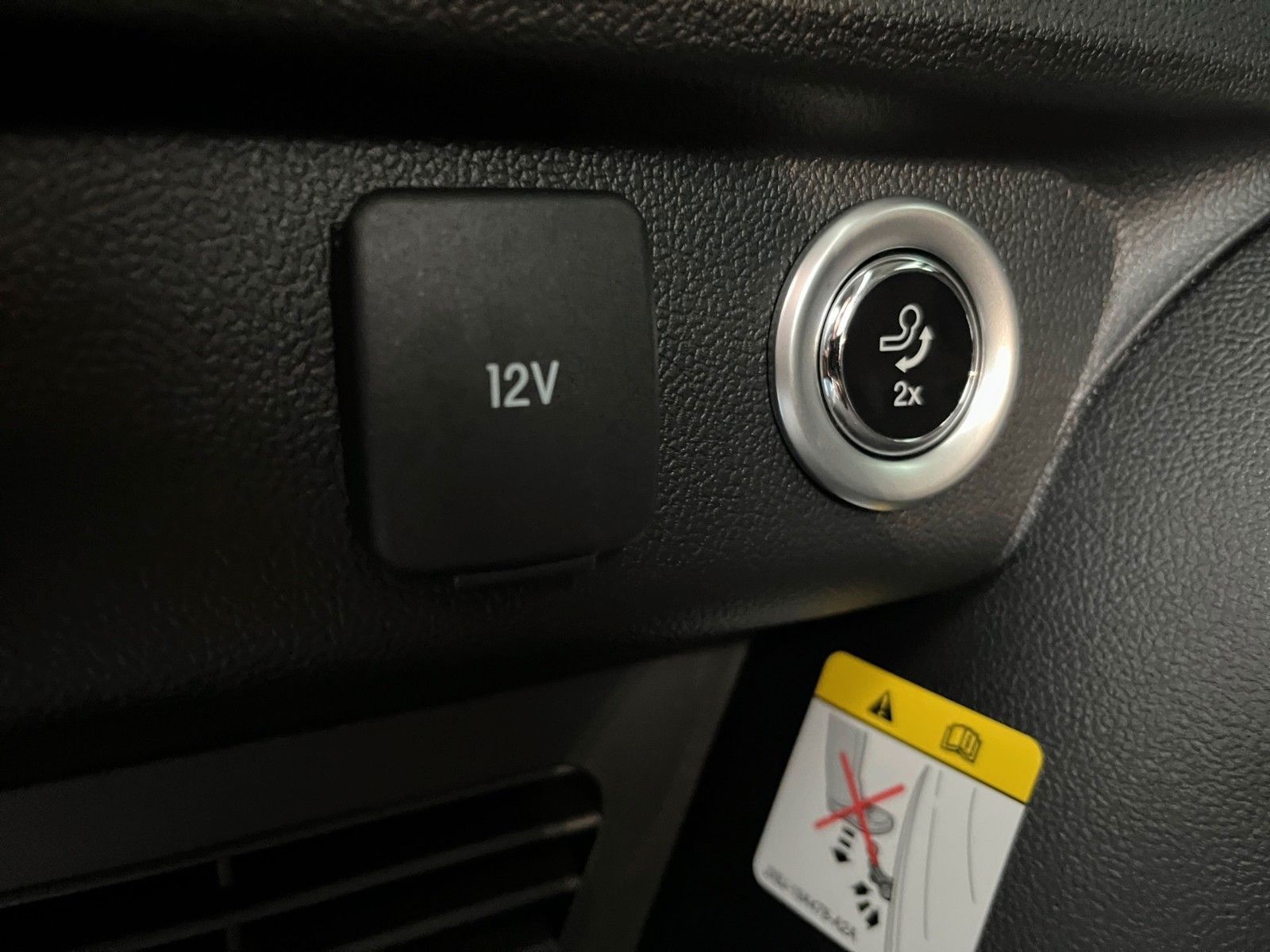 Fahrzeugabbildung Ford Kuga Plug-In Hybrid Active X*MatrixLED+el.AHK+..