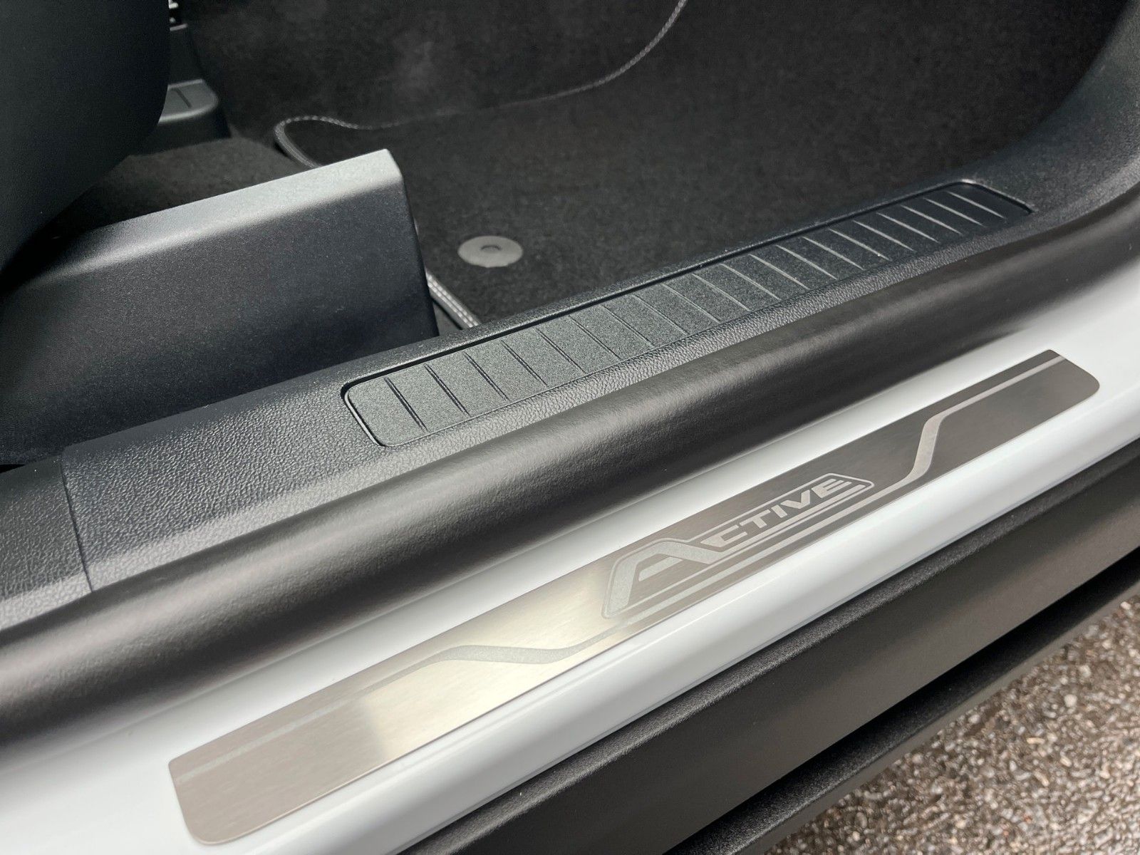 Fahrzeugabbildung Ford Kuga Plug-In Hybrid Active X*MatrixLED+el.AHK+..