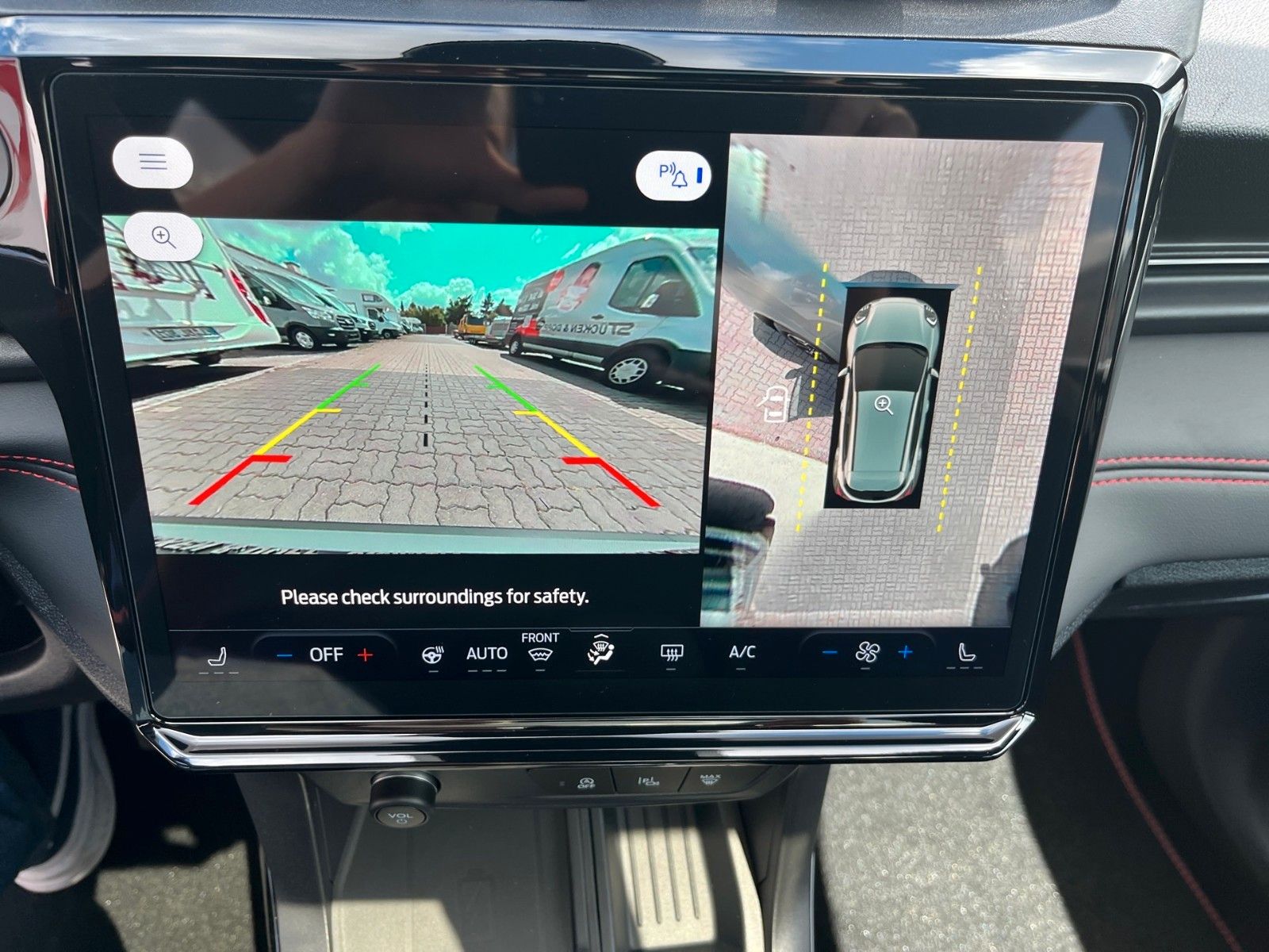 Fahrzeugabbildung Ford Puma 1.0 EcoBoost ST-Line+Panoramadach+LED+360°-