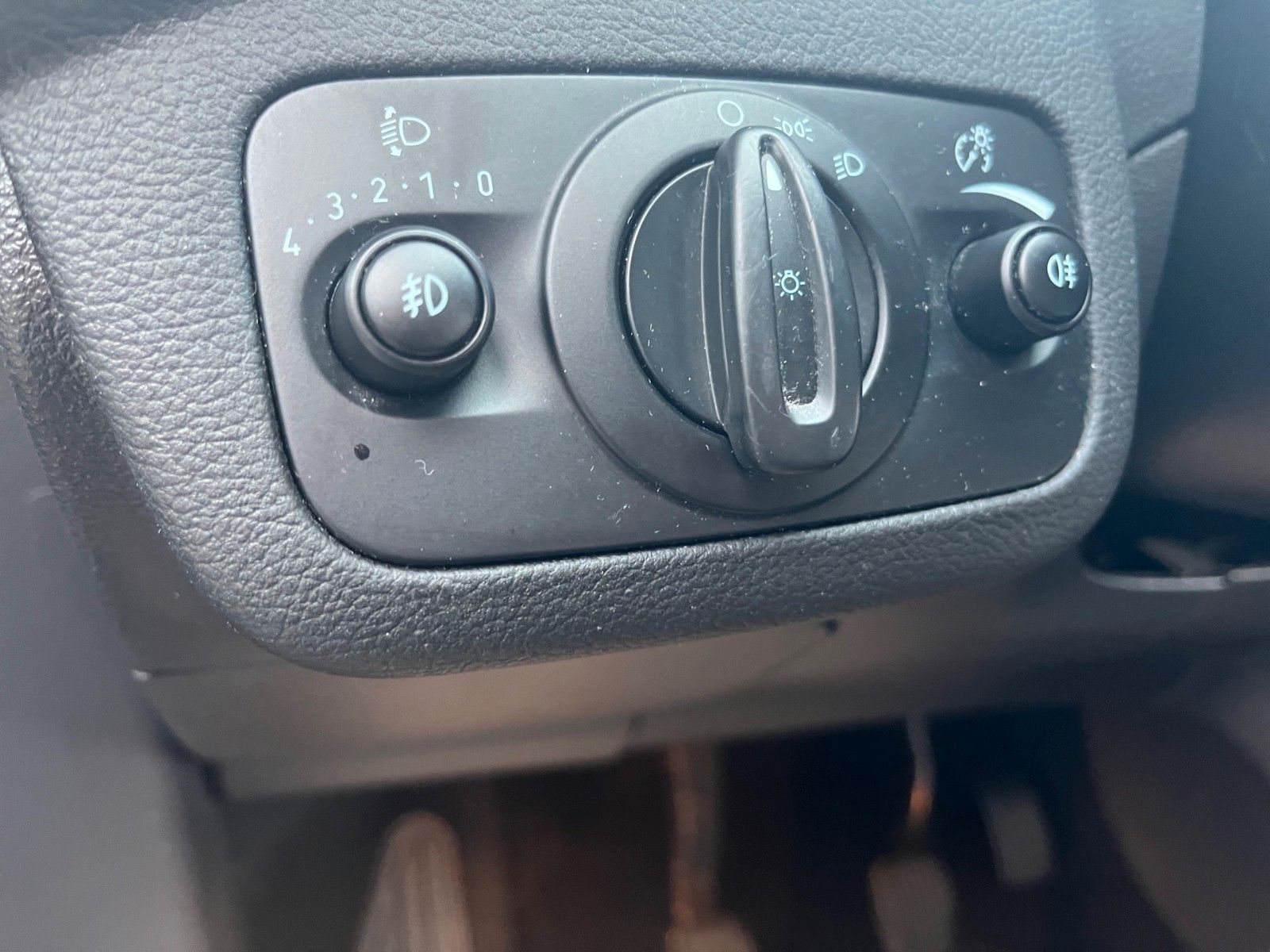 Fahrzeugabbildung Ford Kuga 1.5 EcoBoost Cool&Connect+Navi+Park-Assist.