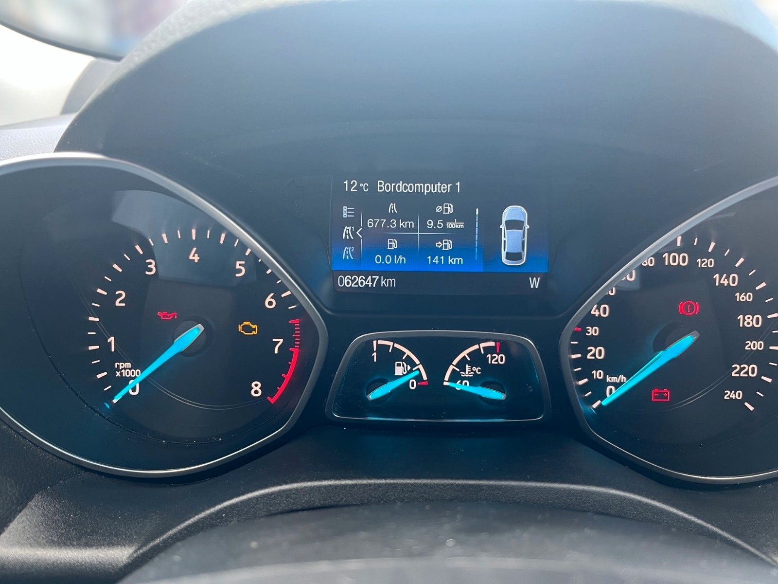 Fahrzeugabbildung Ford Kuga 1.5 EcoBoost Cool&Connect+Navi+Park-Assist.