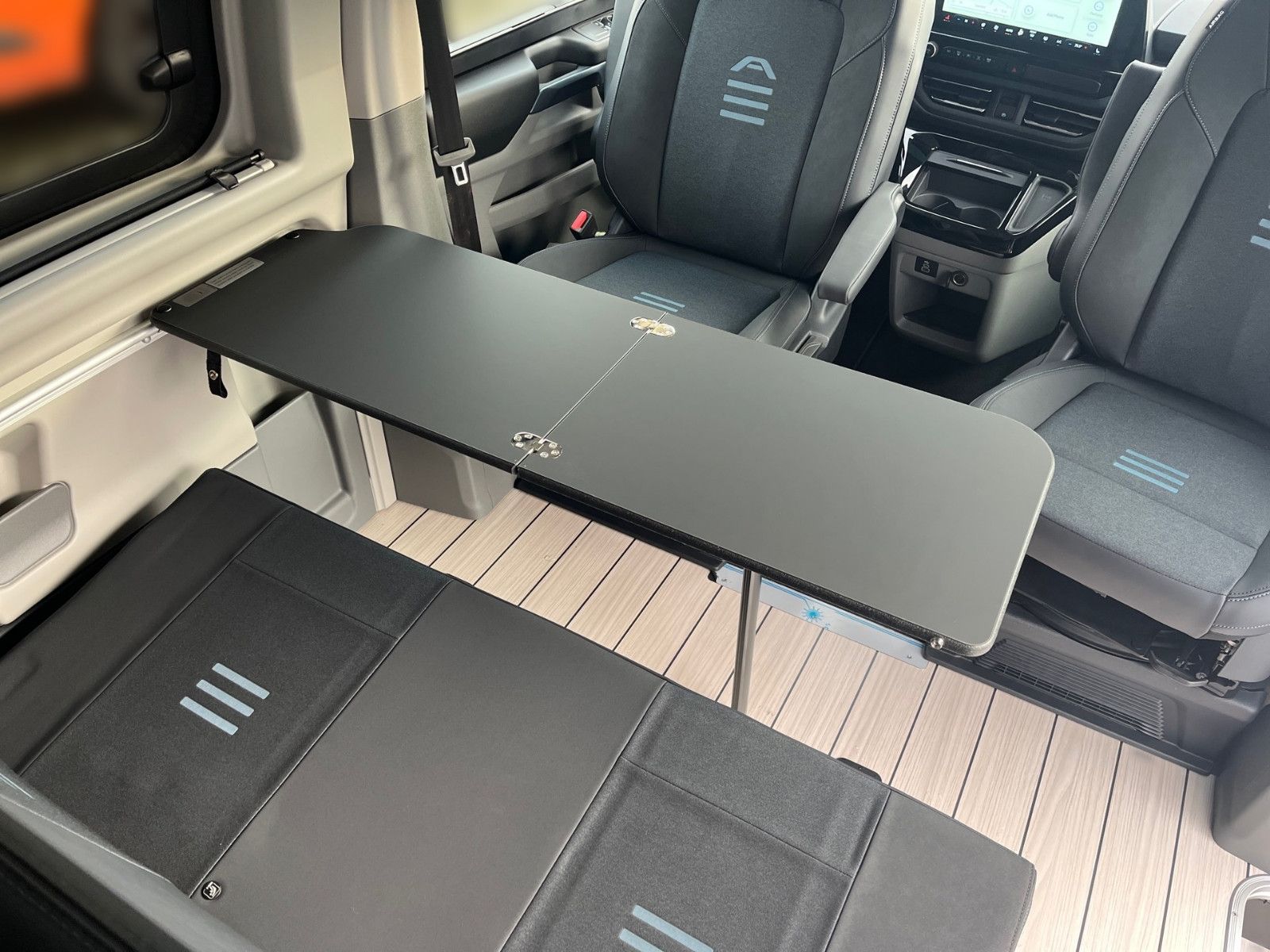 Fahrzeugabbildung Ford Nugget Plus Active 0,99% Finanzierung!!!