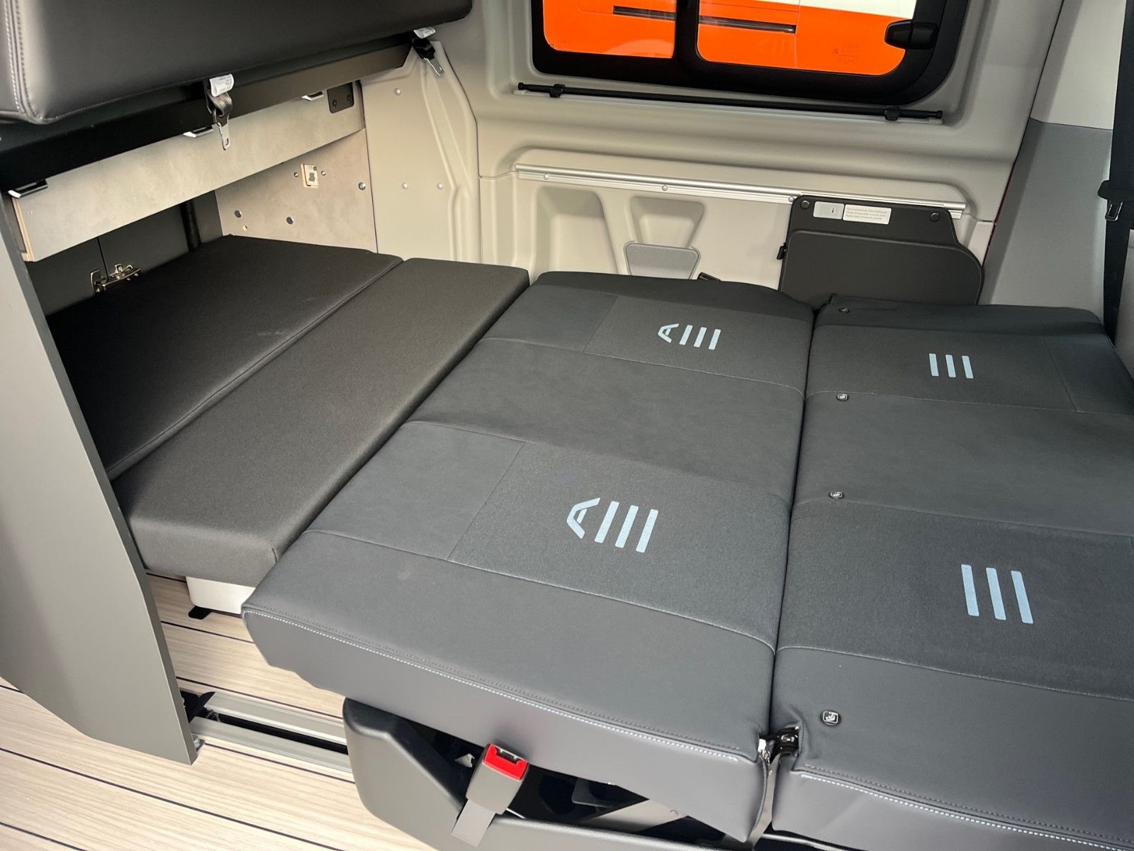 Fahrzeugabbildung Ford Nugget Plus Active 0,99% Finanzierung!!!