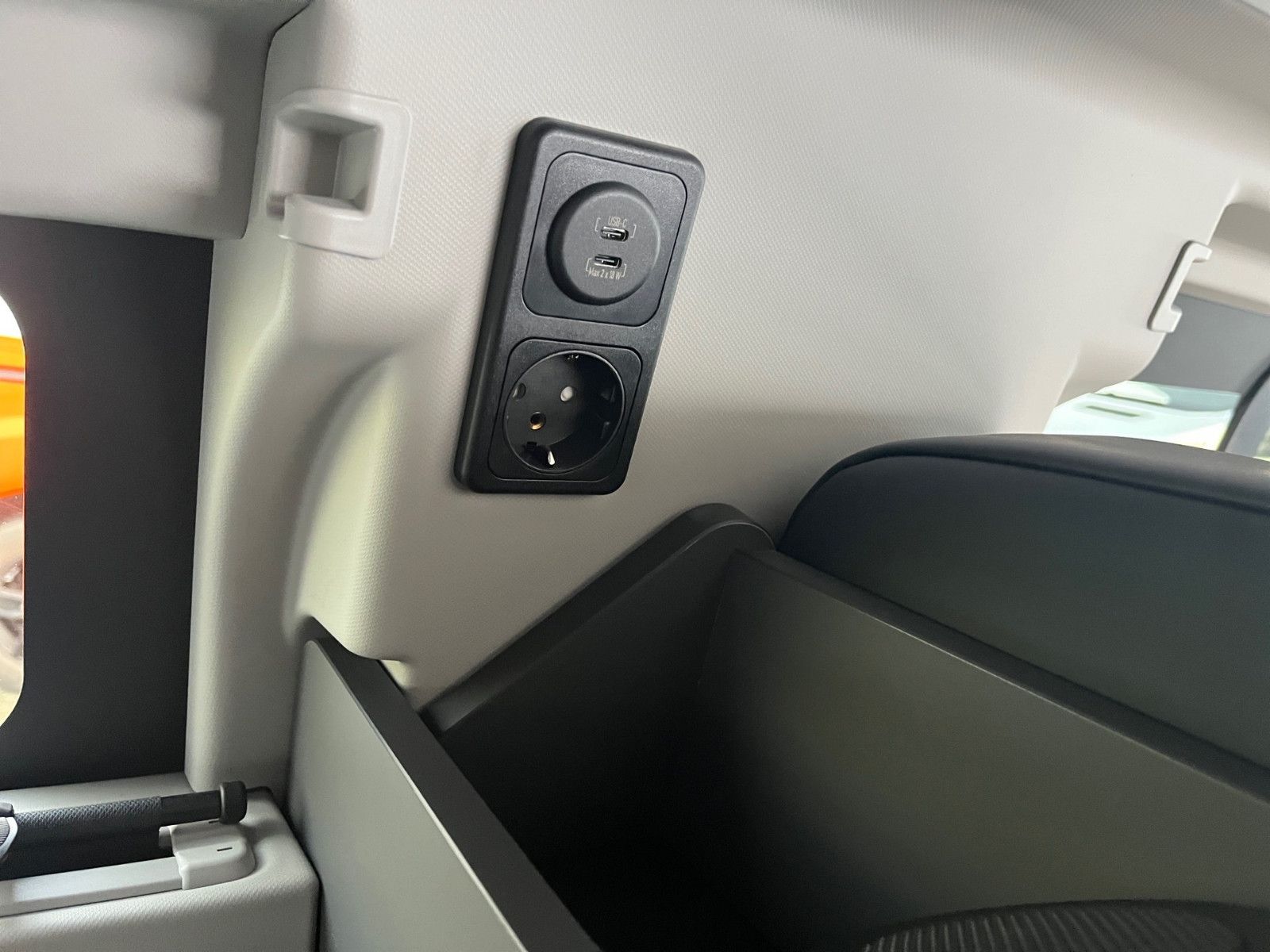 Fahrzeugabbildung Ford Nugget Plus Active 0,99% Finanzierung!!!