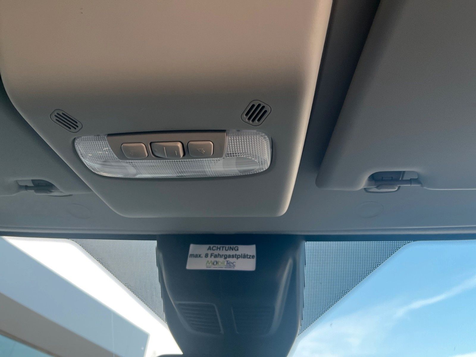 Fahrzeugabbildung Ford TRAIL Transit BTW. Rollstuhltransport MobilTec