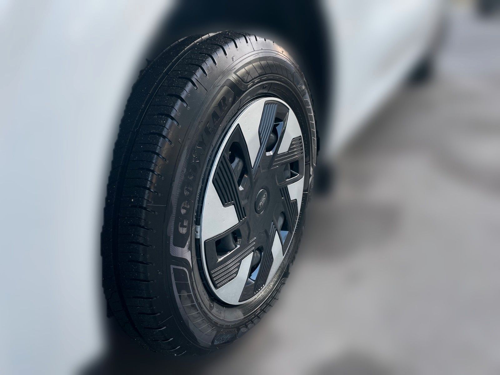 Fahrzeugabbildung Ford Transit Custom Trend L1 PHEV 0% Finanzierung