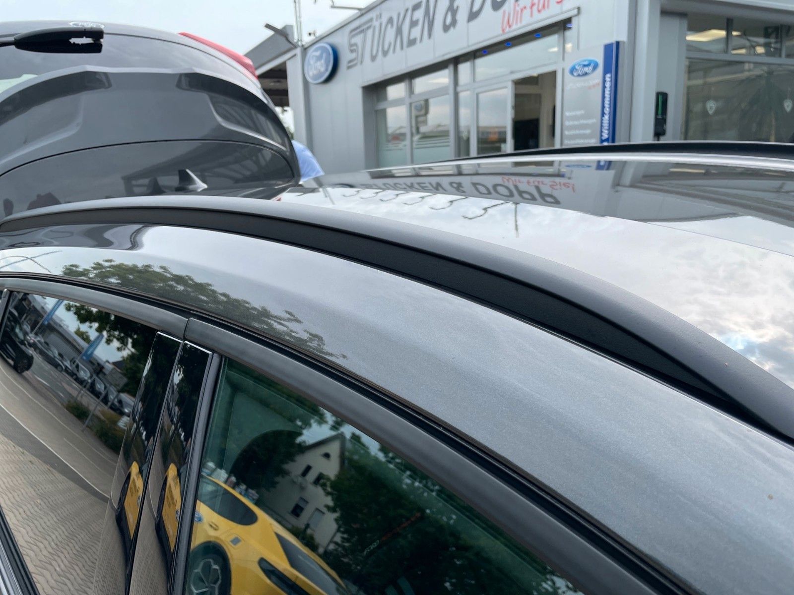 Fahrzeugabbildung Ford Focus Turnier 2.3 EcoBoost ST X+Matrix-LED+ACC+.