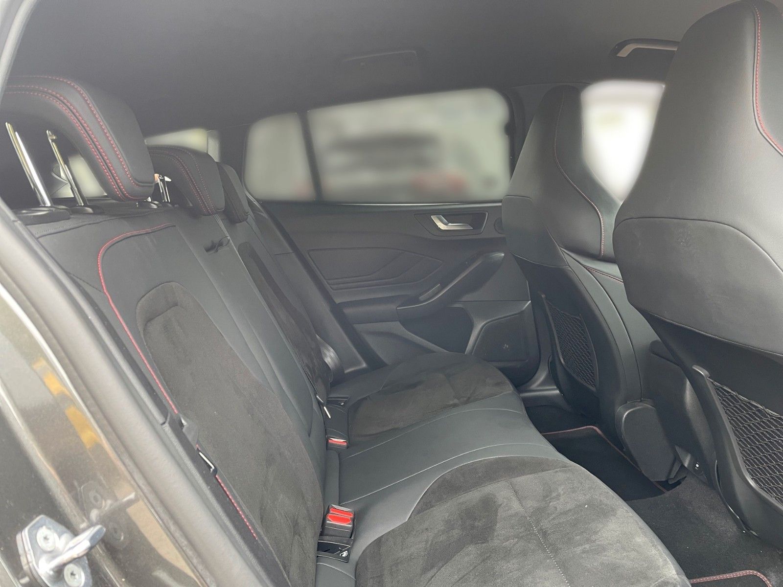 Fahrzeugabbildung Ford Focus Turnier 2.3 EcoBoost ST X+Matrix-LED+ACC+.