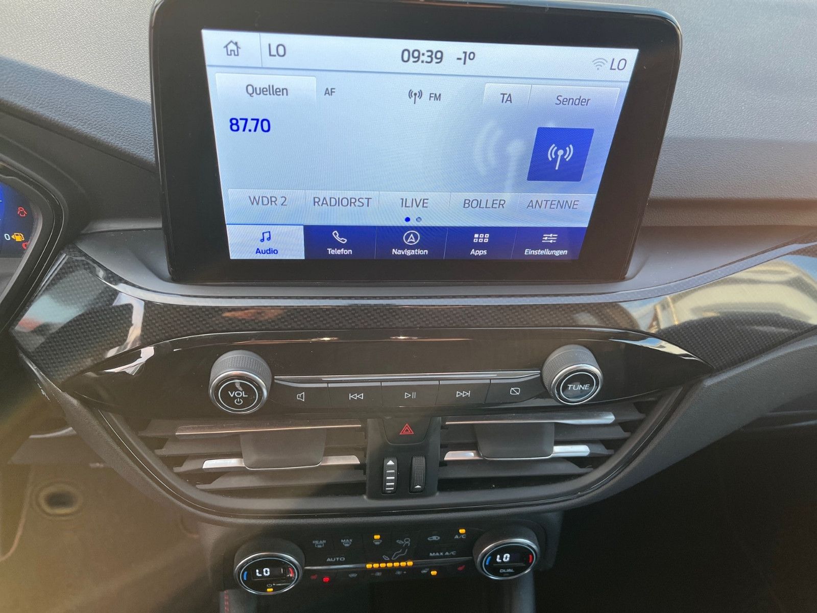 Fahrzeugabbildung Ford Kuga PHEV ST-Line X*B&O*Winter-Paket*Garantie*