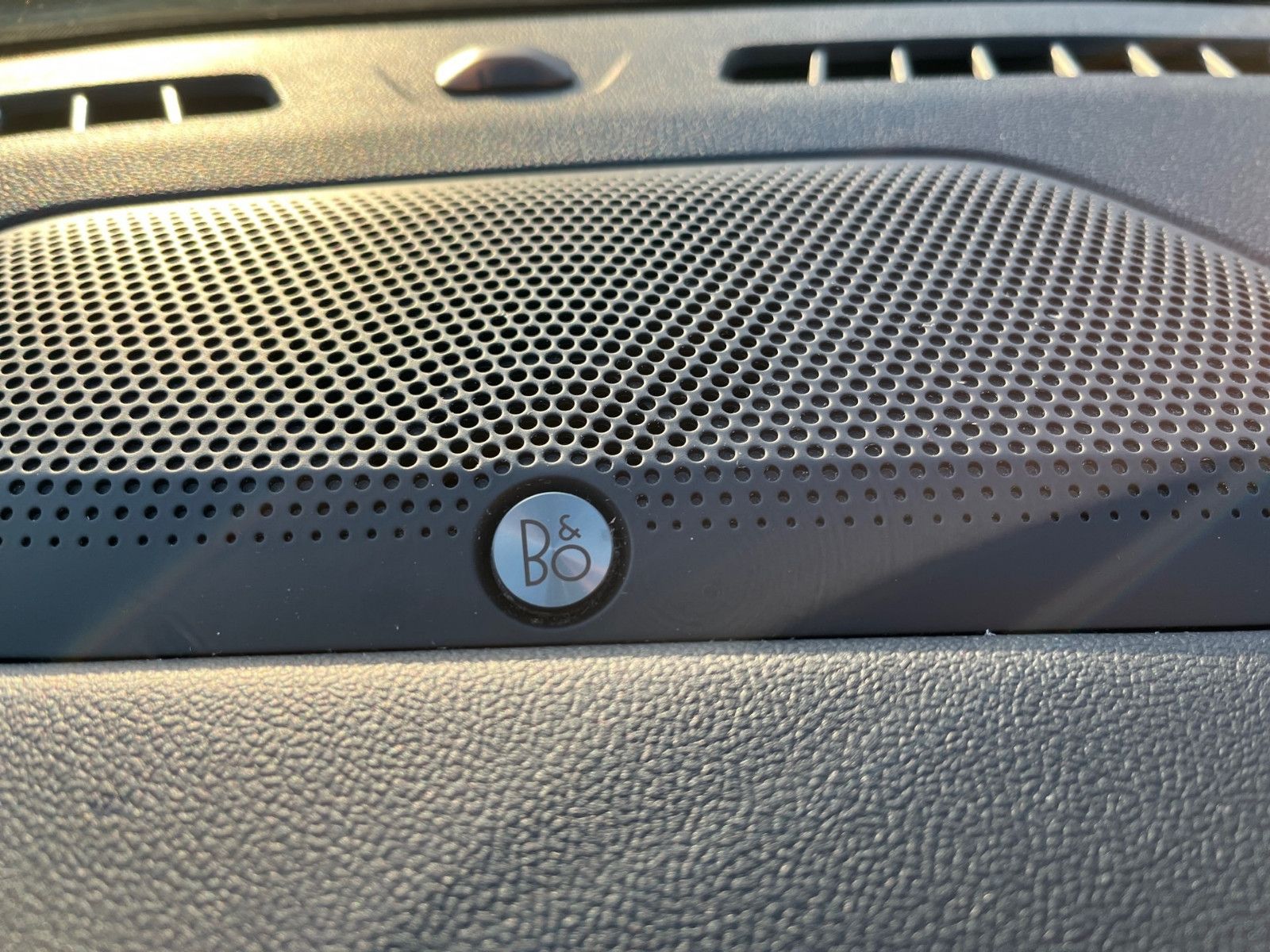 Fahrzeugabbildung Ford Kuga PHEV ST-Line X*B&O*Winter-Paket*Garantie*