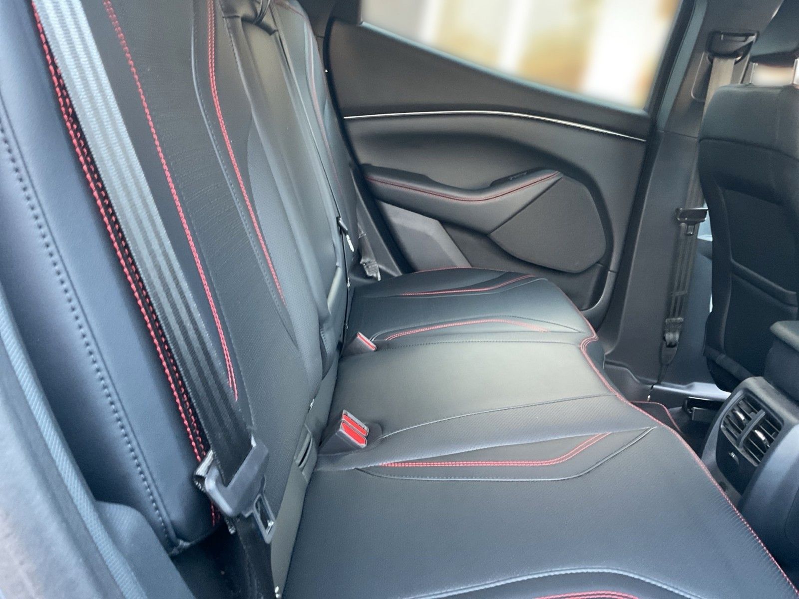 Fahrzeugabbildung Ford Mustang MACH-E AWD+Matrix-LED+B&O+ACC+...