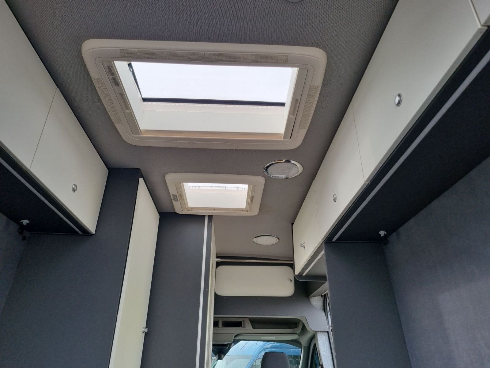 Fahrzeugabbildung Ford MATIST XL
