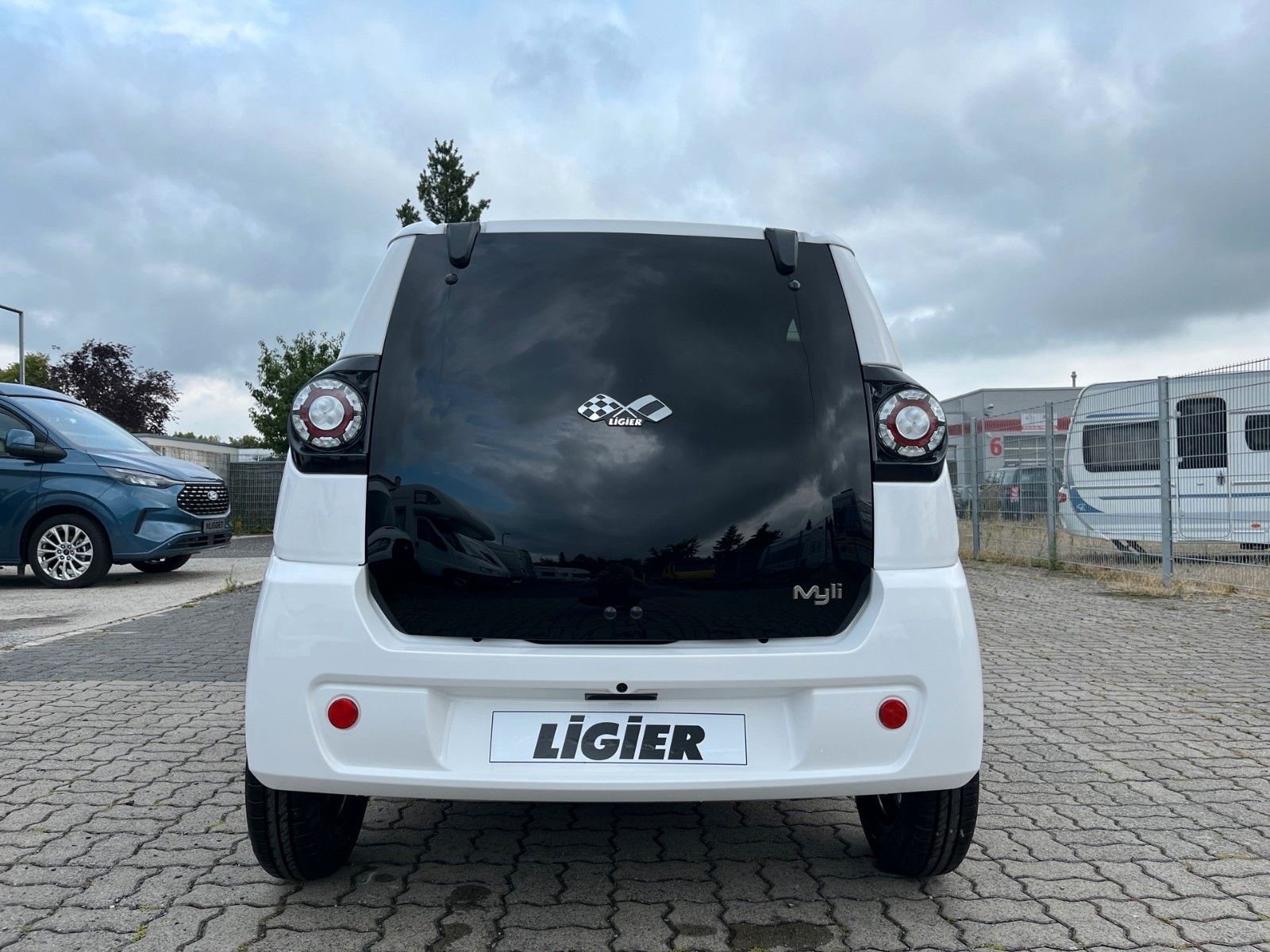 Fahrzeugabbildung Ligier Myli I.deal