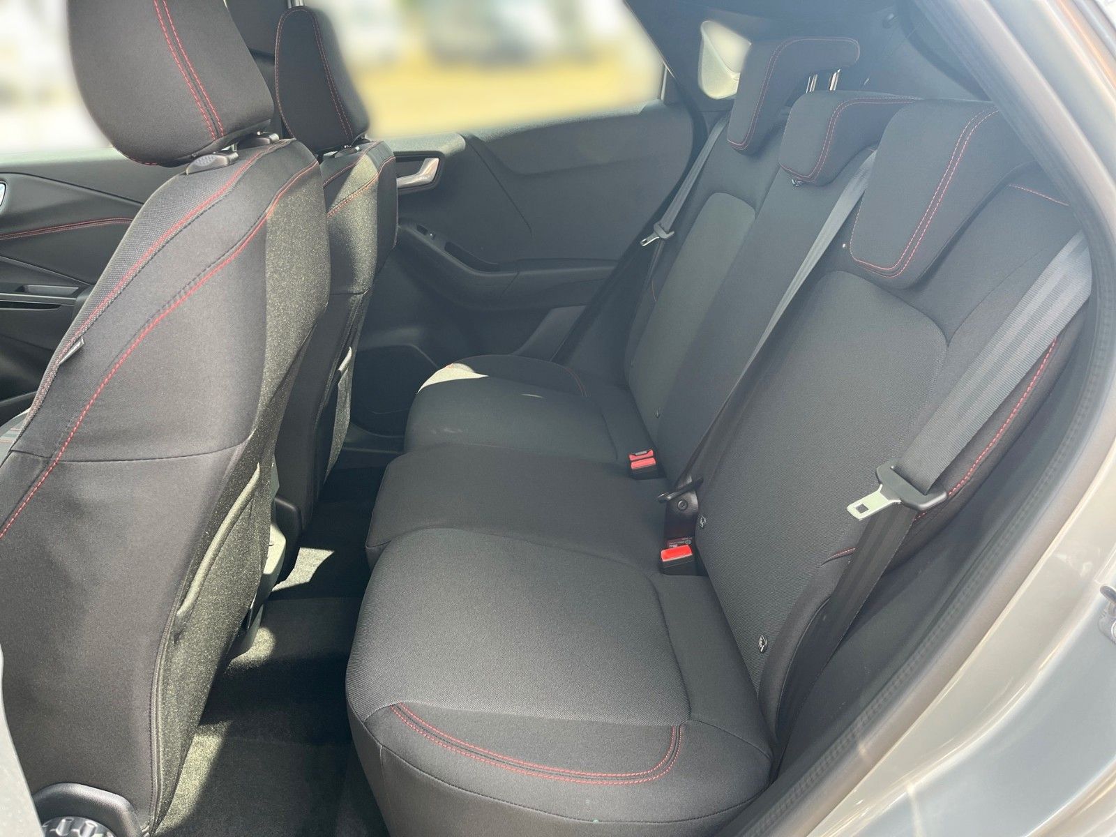 Fahrzeugabbildung Ford Puma 1.0 EcoBoost ST-Line+Panoramadach+LED+360°-