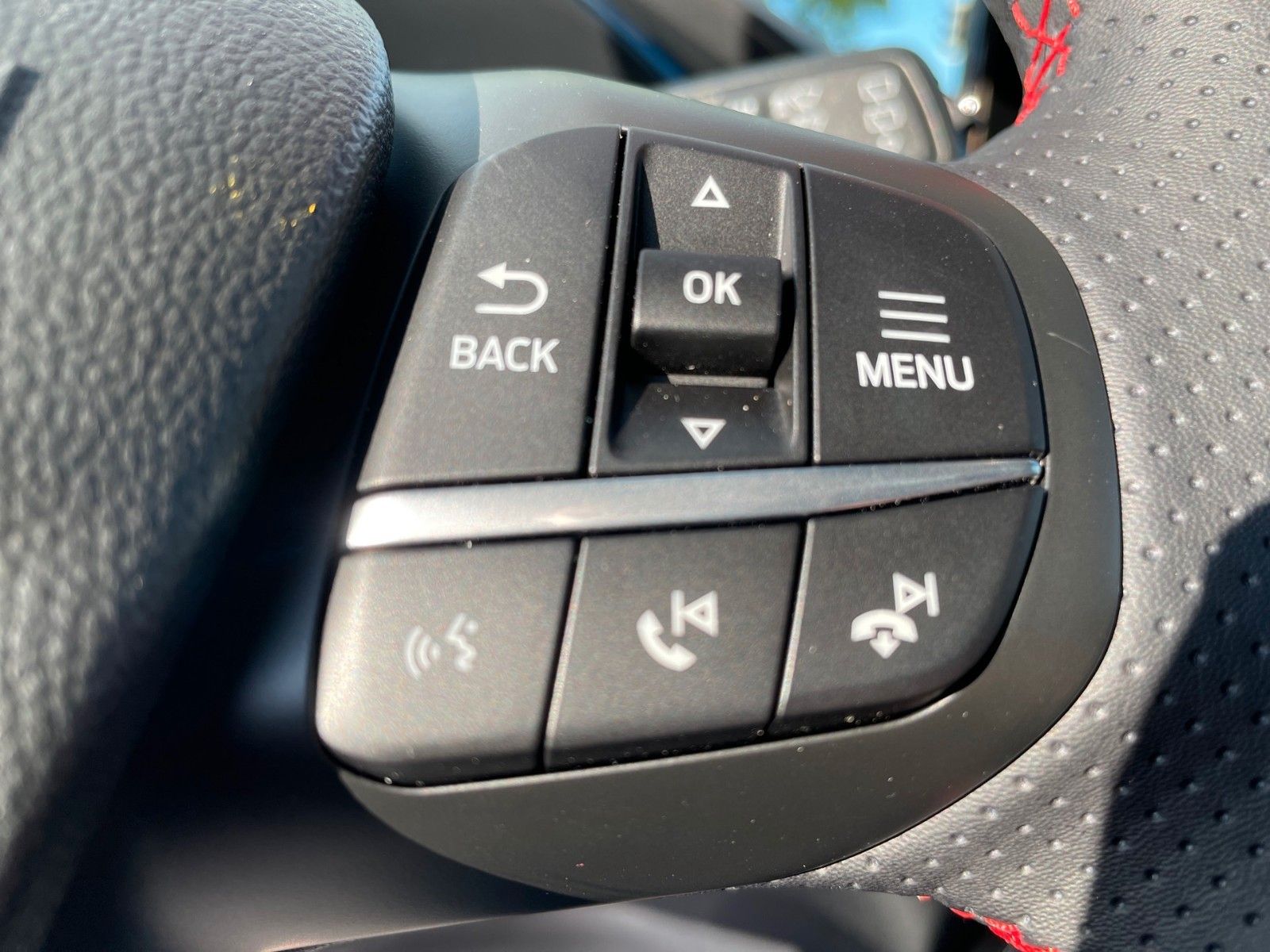 Fahrzeugabbildung Ford Kuga PHEV ST-Line+LED+Head-Up+Kamera+...