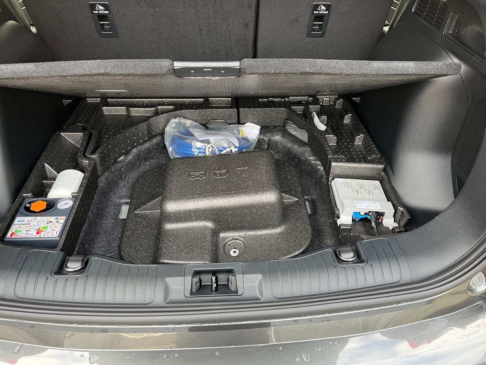 Fahrzeugabbildung Ford Kuga Plug-In Hybrid ST-Line X+Matrix-LED+el.AHK+