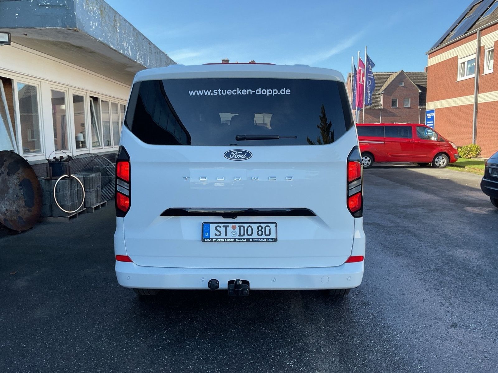 Fahrzeugabbildung Ford Tourneo Custom 2.0 EB Titanium*NEUES MODELL*+ACC