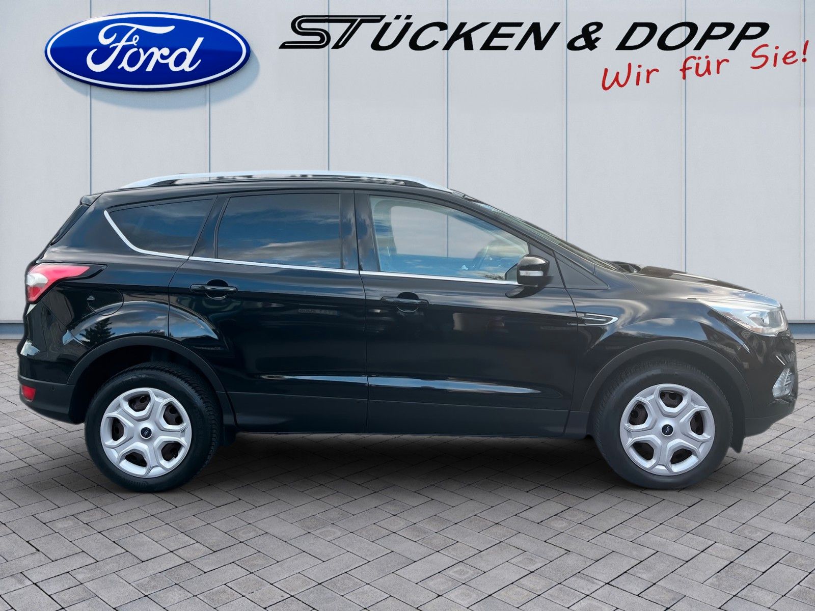Fahrzeugabbildung Ford Kuga 1.5 EcoBoost Cool&Connect+Navi+Park-Assist.
