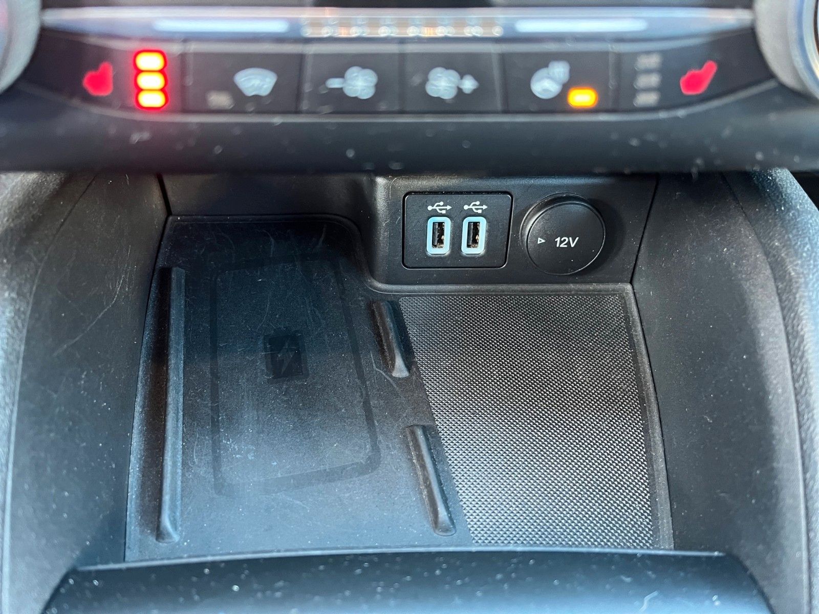 Fahrzeugabbildung Ford Kuga 1.5 EcoBoost Cool & Connect+Navi+DAB+...