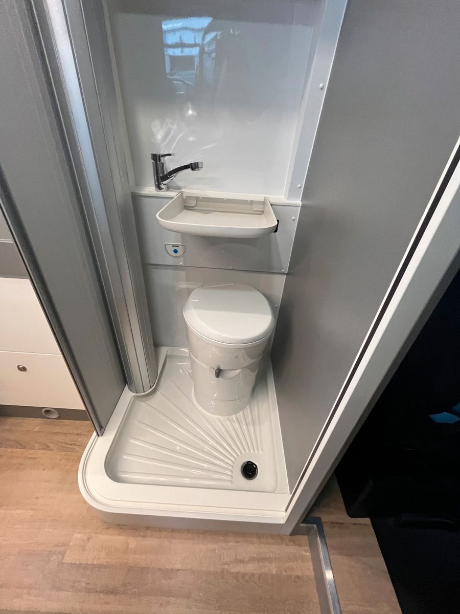 Fahrzeugabbildung Ford MATIST XL