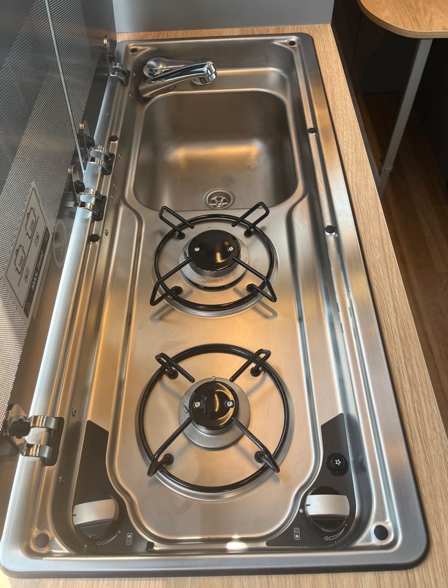 Fahrzeugabbildung Ford MATIST XL