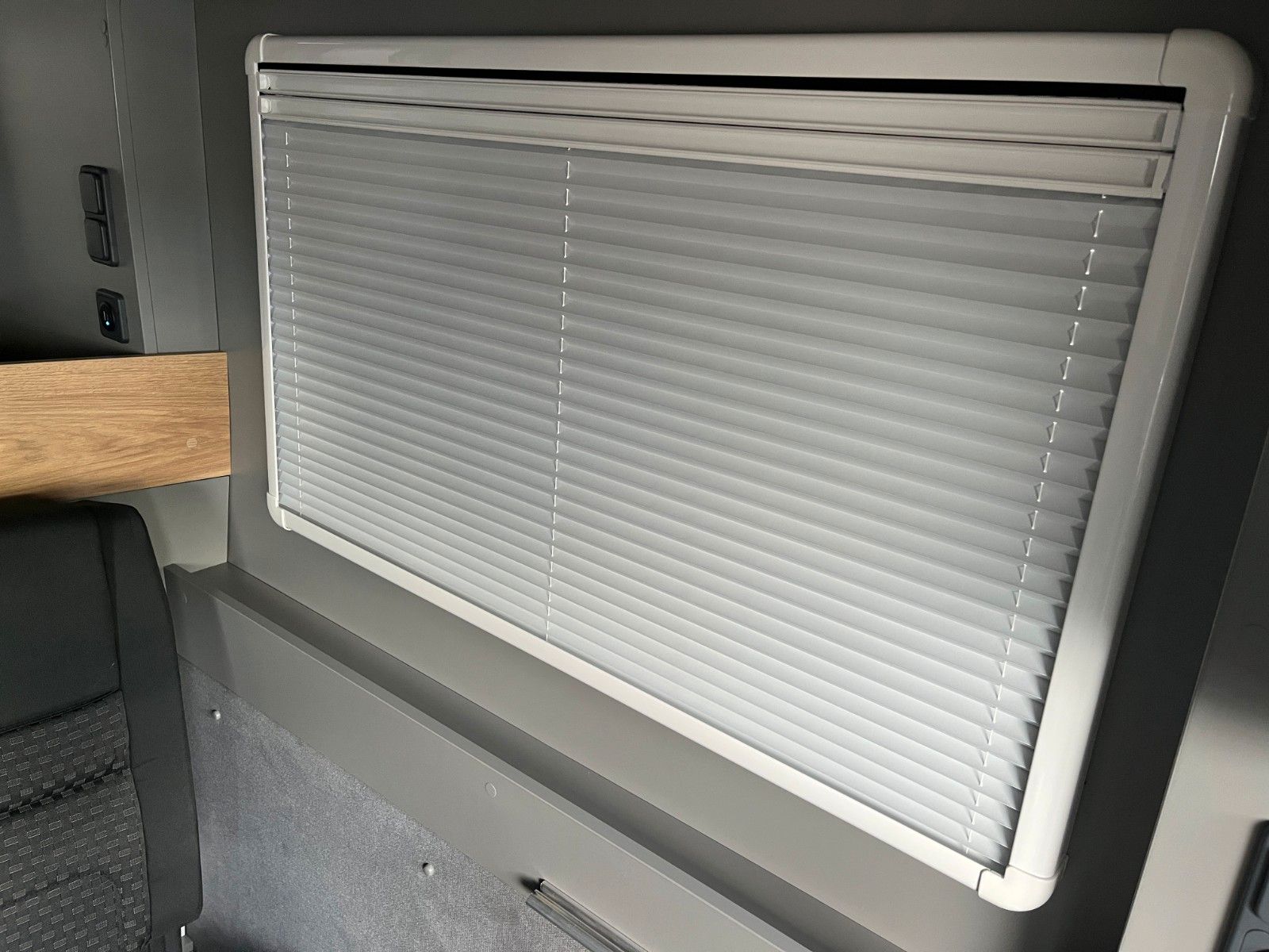 Fahrzeugabbildung Ford MATIST Family XL