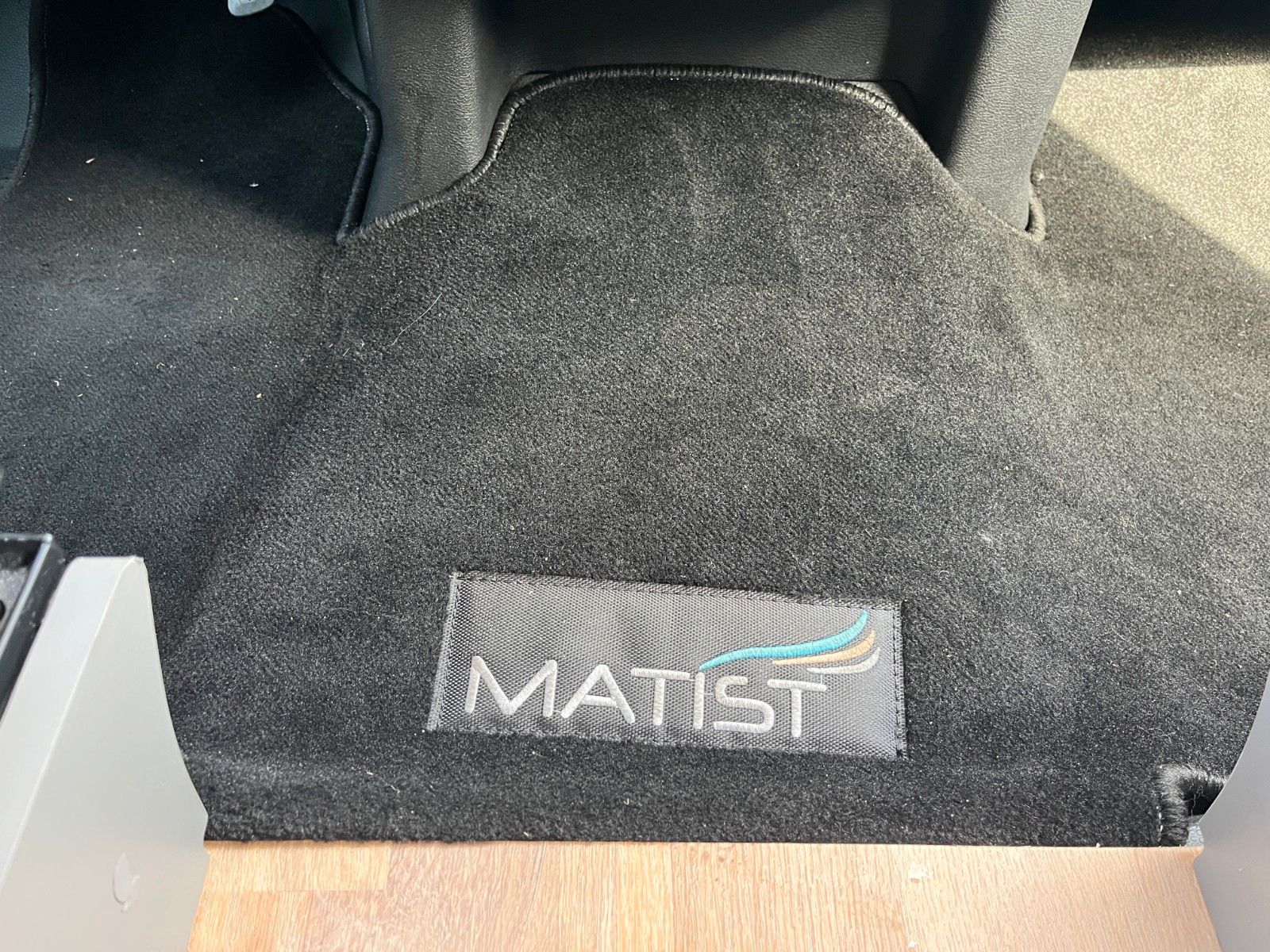Fahrzeugabbildung Ford MATIST Family XL