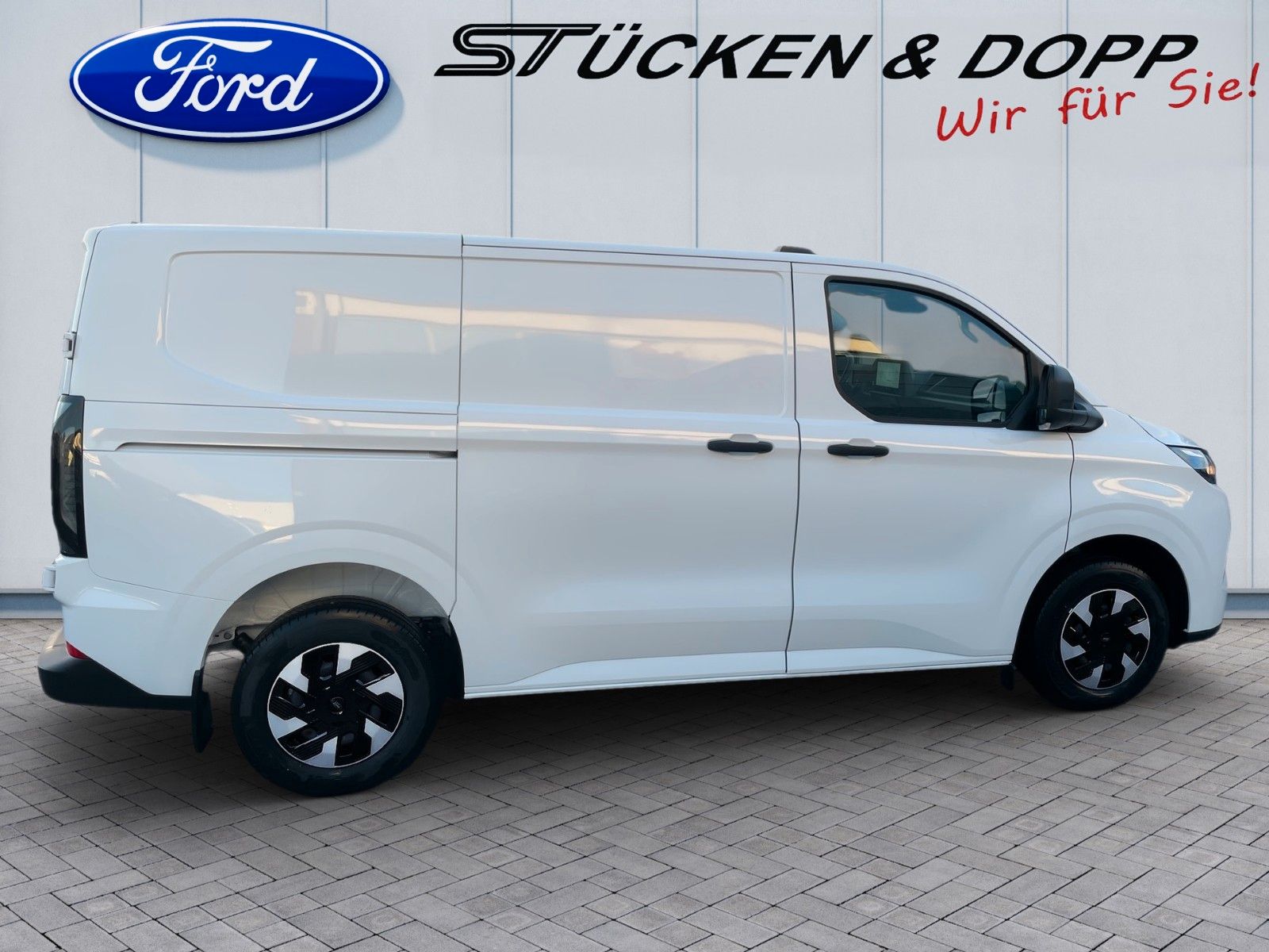 Fahrzeugabbildung Ford Transit Custom Trend L1 PHEV 0% Finanzierung