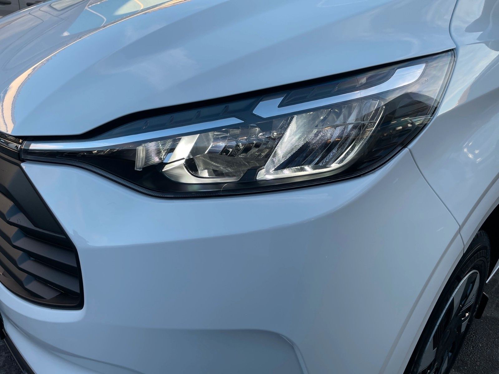 Fahrzeugabbildung Ford Transit Custom Trend L1 PHEV 0% Finanzierung