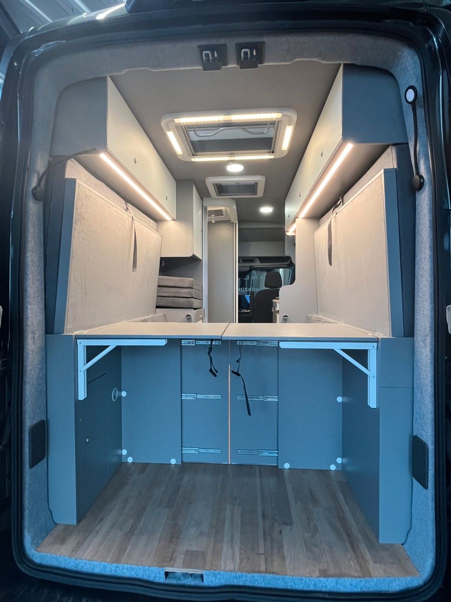 Fahrzeugabbildung Ford MATIST L