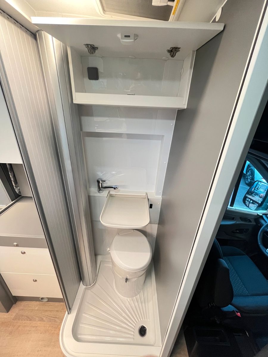 Fahrzeugabbildung Ford MATIST L