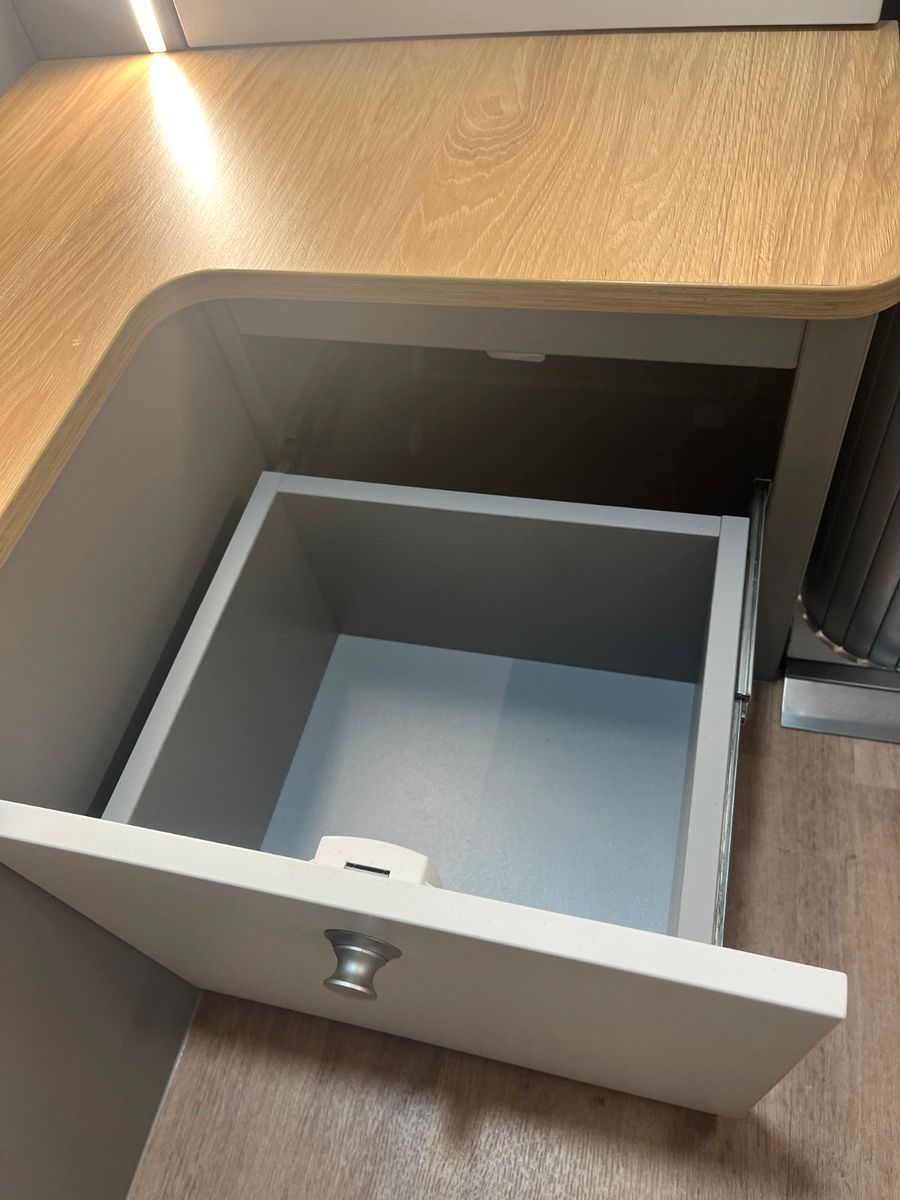 Fahrzeugabbildung Ford MATIST Family L