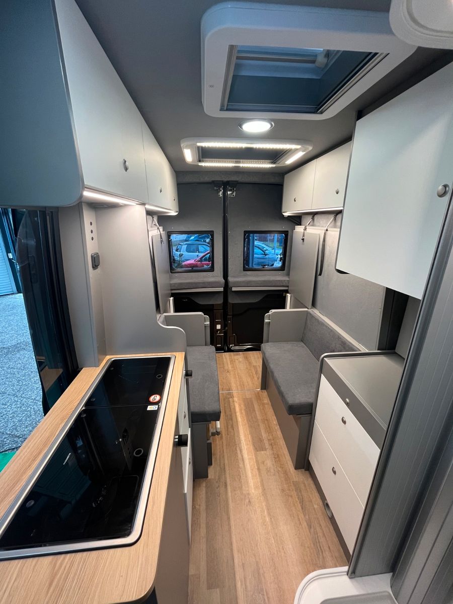 Fahrzeugabbildung Ford MATIST L