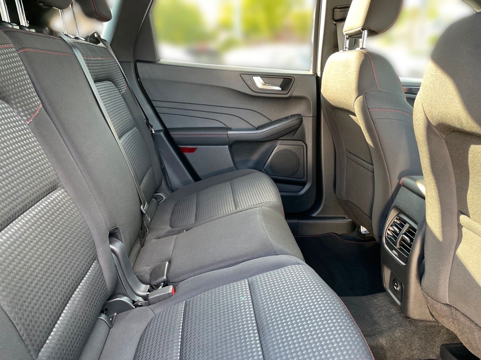 Fahrzeugabbildung Ford Kuga PHEV ST-Line+LED+Head-Up+Kamera+...