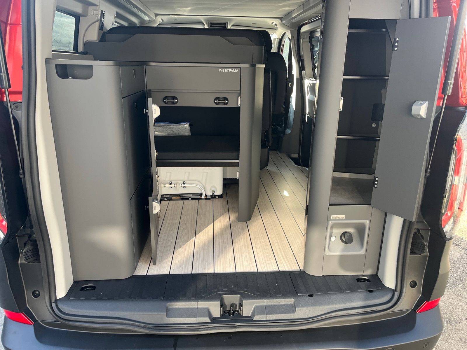 Fahrzeugabbildung Ford Nugget Active AD V710 0,99% Finanzierung!!!