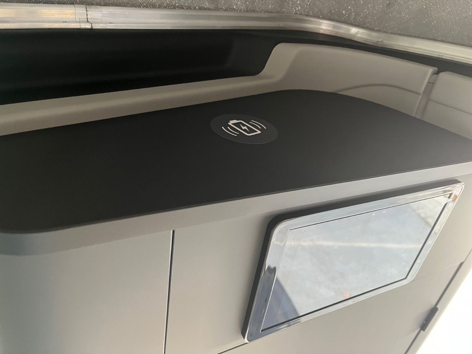 Fahrzeugabbildung Ford Nugget Active AD V710 0,99% Finanzierung!!!