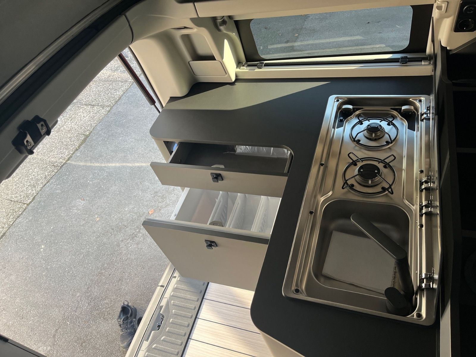 Fahrzeugabbildung Ford Nugget Active AD V710 0,99% Finanzierung!!!