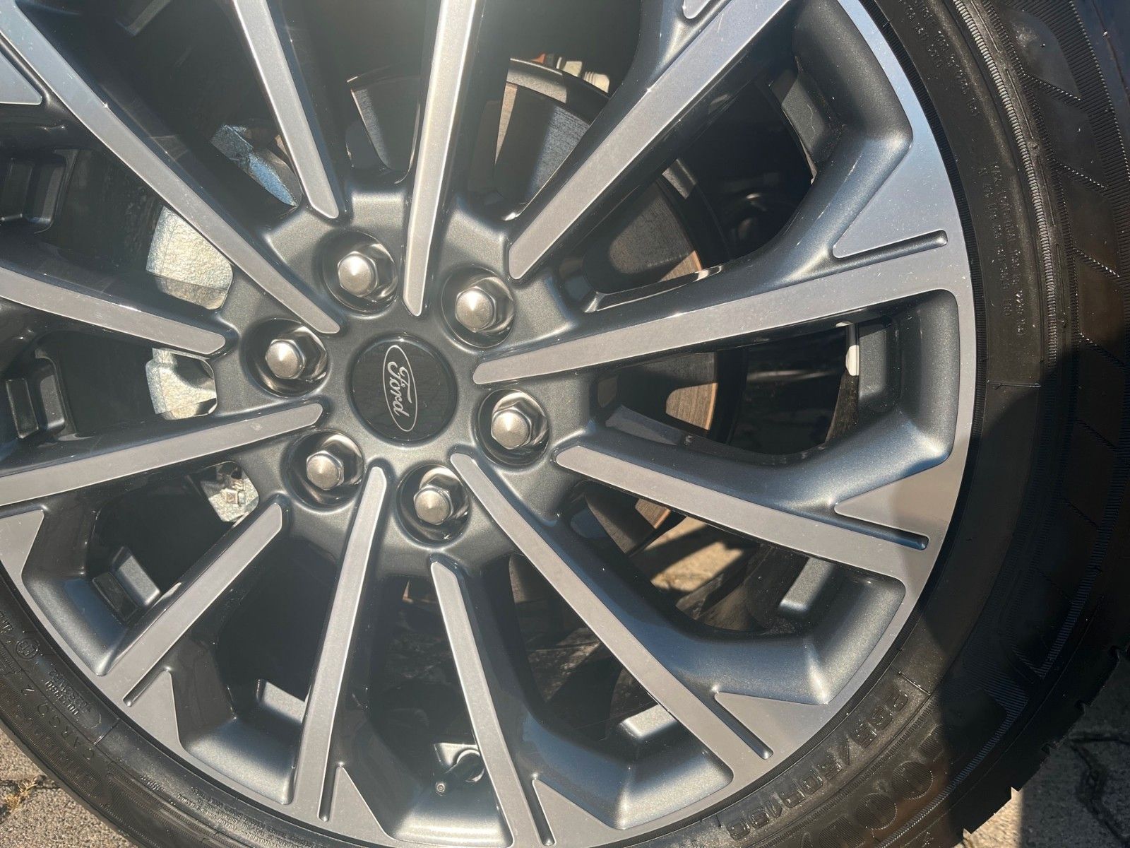 Fahrzeugabbildung Ford Nugget Plus Titanium V710 0,99% Finanzierung!!!