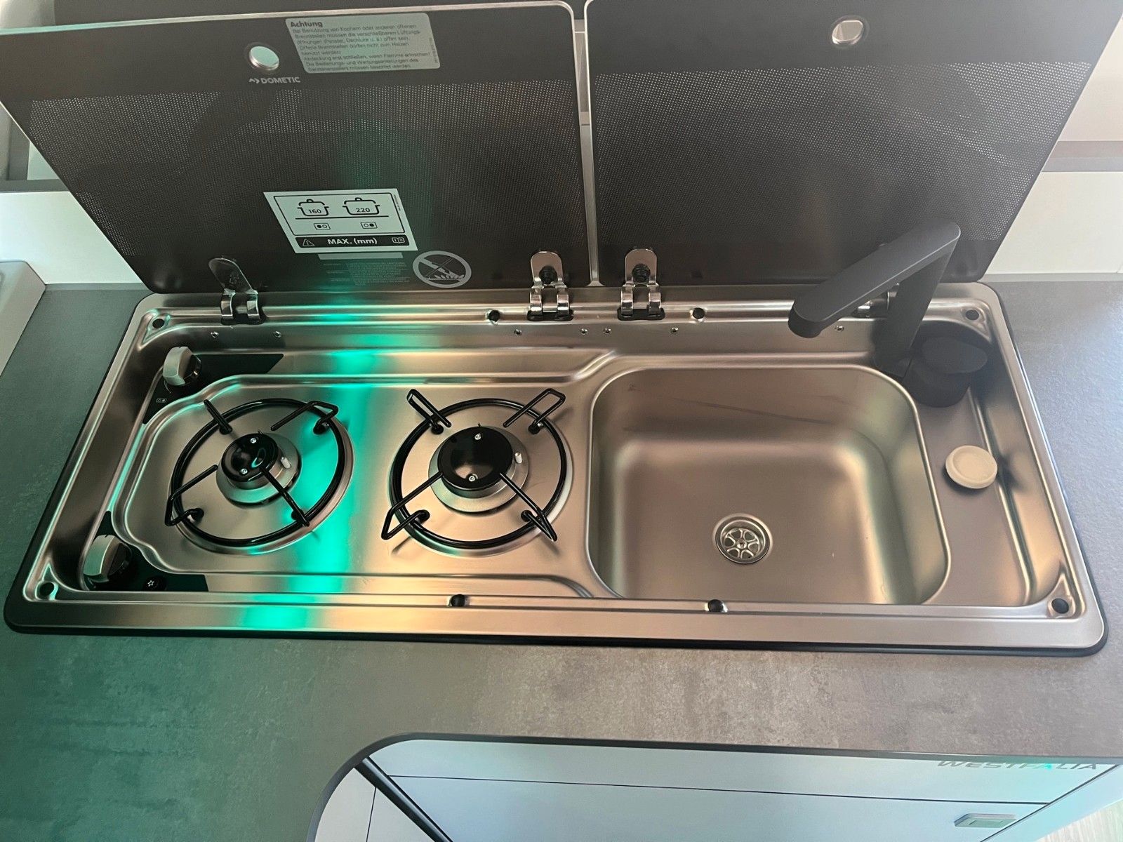 Fahrzeugabbildung Ford Nugget Plus Titanium V710 0,99% Finanzierung!!!